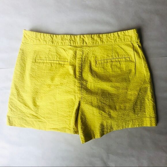 Banana Republic Pleated front Shorts size 14 - Picture 2 of 6